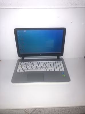 HP Pavilion 15 Notebook (i7 - 5th Gen)